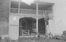 In the forties, a veranda and balcony were added. The balcony served as a large bedroom in summer and a place to air the mattress